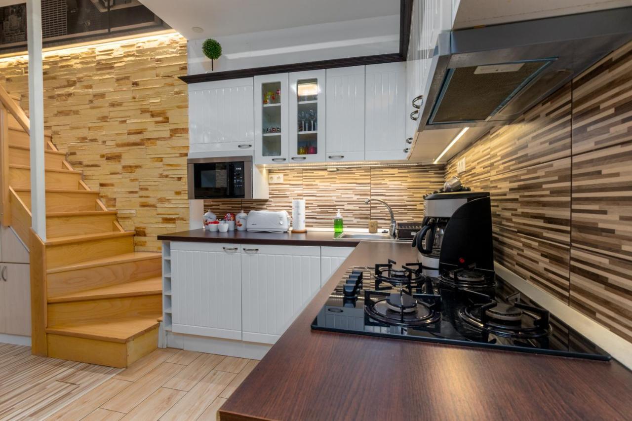 Fireworks Rakoczi - Free Parking - 3 Bedrooms - 2 Bathrooms 부다페스트 외부 사진