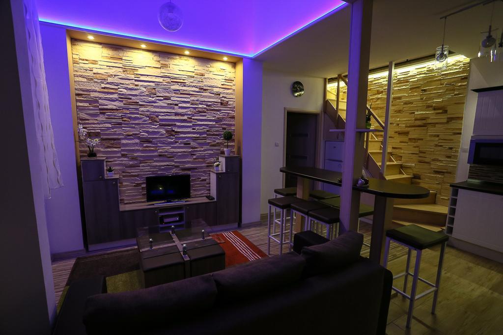 Fireworks Rakoczi - Free Parking - 3 Bedrooms - 2 Bathrooms 부다페스트 외부 사진