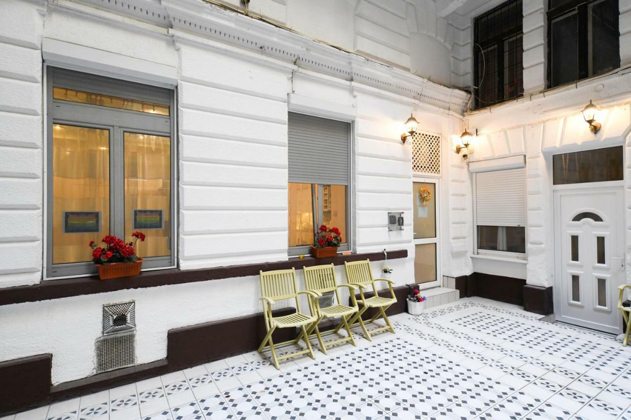 Fireworks Rakoczi - Free Parking - 3 Bedrooms - 2 Bathrooms 부다페스트 외부 사진